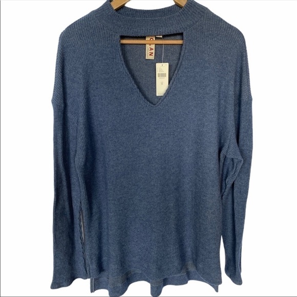 ANTHROPOLOGIE Dolan Left Coast Rebbeca Cut Out Top Sweater in Blue - Picture 3 of 4
